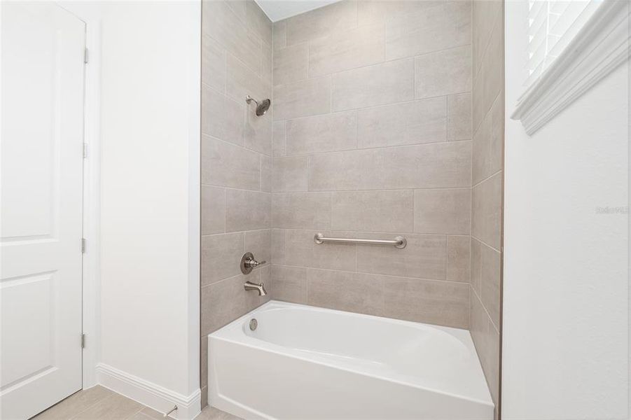 Furnished interior view inside a new home in , Ocala (Image 18).