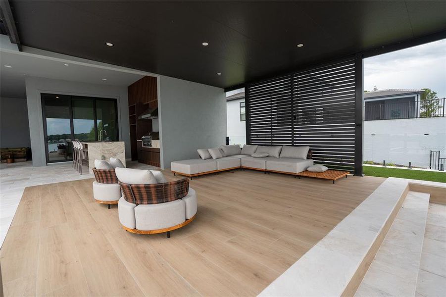 Exterior details and patio area of a home in , Montverde (Image 26).