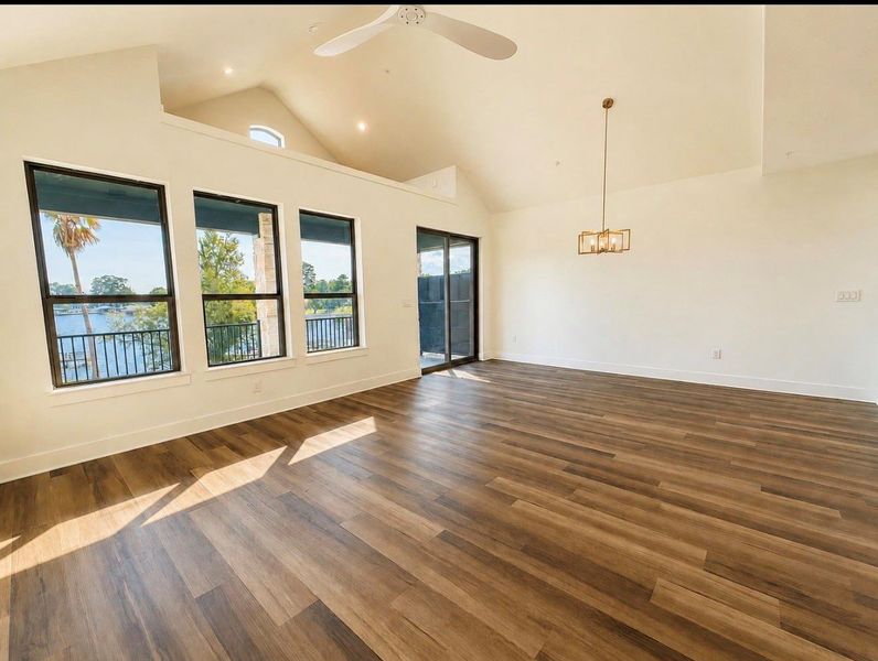 Spacious, unfurnished interior of a new home in , Onalaska (Image 25).