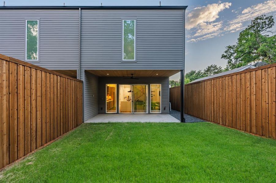 Front exterior of a new home in , Dallas, TX, highlighting curb appeal (Image 1). Front exterior of a new home in , Dallas, TX, highlighting curb appeal (Image 1).