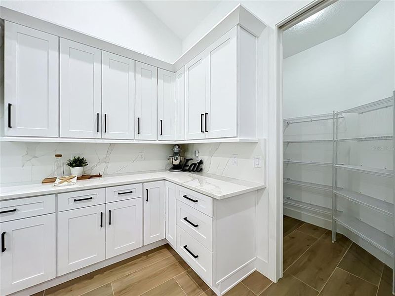 Furnished interior view inside a new home in , Orlando (Image 9).