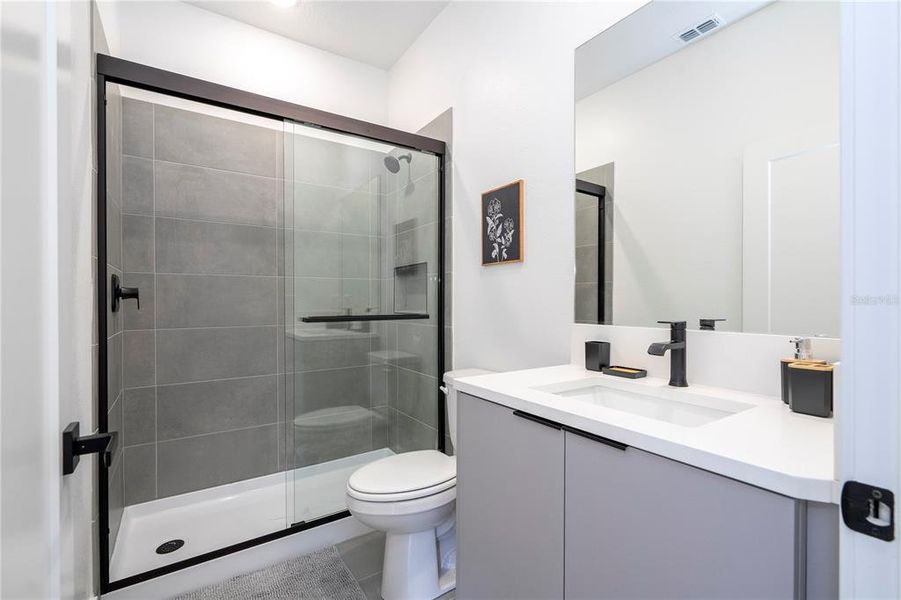 Furnished interior view inside a new home in , Kissimmee (Image 40).