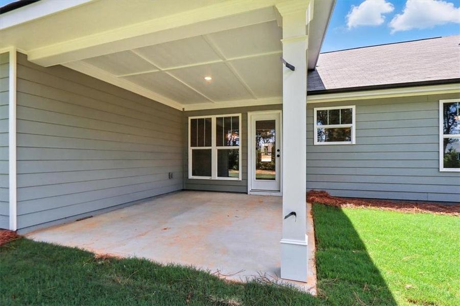 Exterior details and patio area of a home in , Hartwell (Image 22).