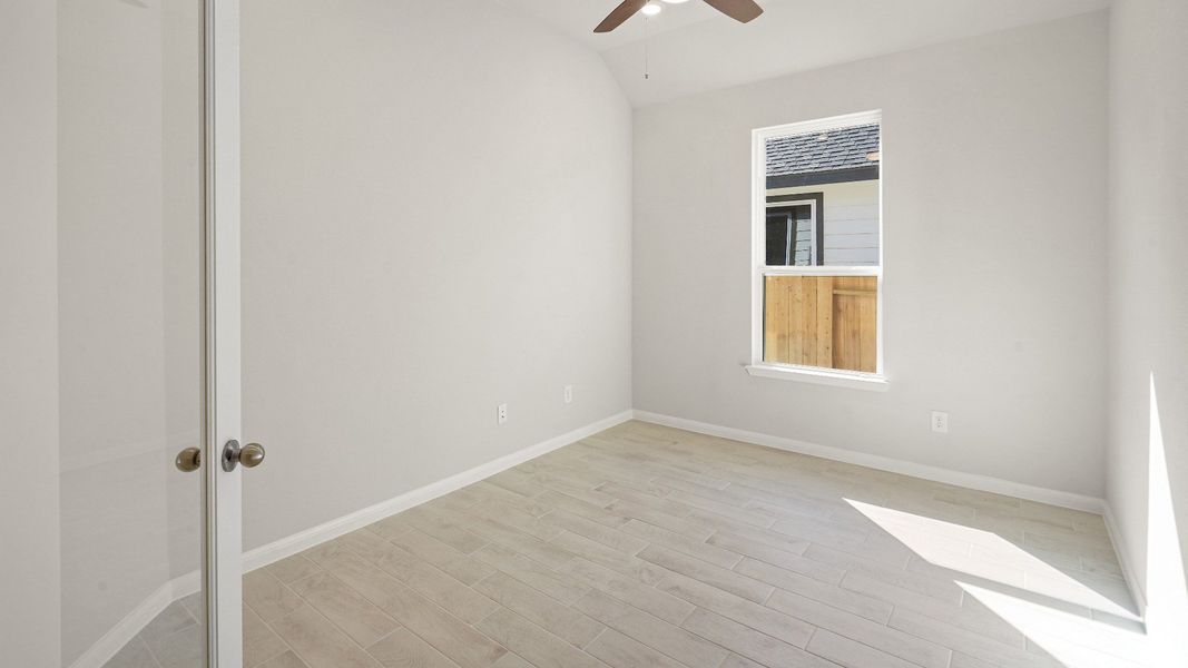 Representative unfurnished interior of a home built from the The Benbrook by Legend Homes in Bluestem, Brookshire (Image 10).