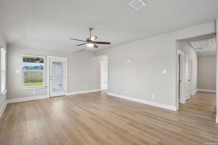 Spacious, unfurnished interior of a new home in Stetson Ridge, Marion (Image 40).