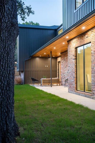 View of yard featuring a patio