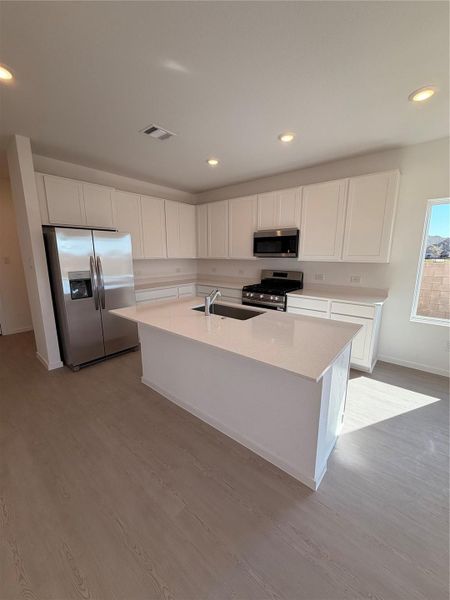 Furnished interior view inside a new home in Sierra Vista, Rosharon (Image 5).