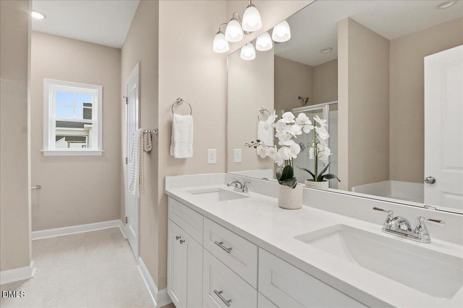 28-105 Sagewood Dr-28