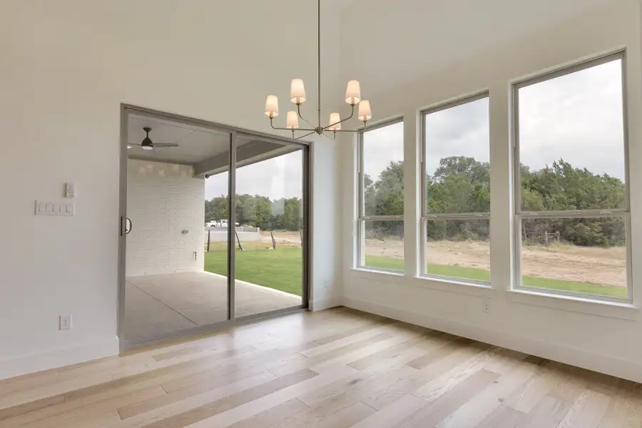 Spacious, unfurnished interior of a new home in Hilltop Ranch, Leander (Image 22). Spacious, unfurnished interior of a new home in Hilltop Ranch, Leander (Image 22).