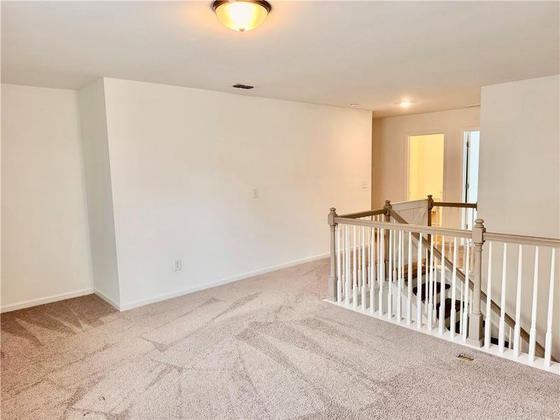 Spacious, unfurnished interior of a new home in Creekside, Dawsonville (Image 49).