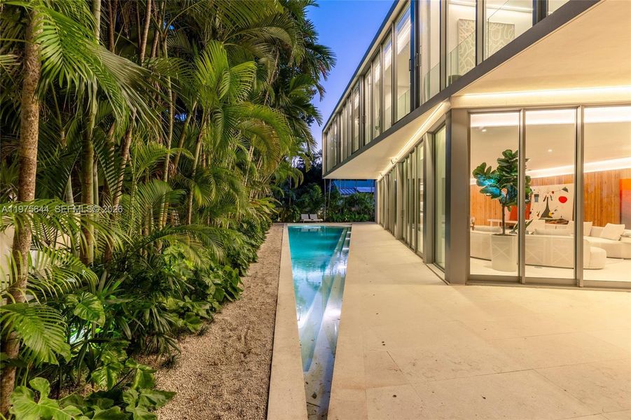 Exterior details and patio area of a home in , Miami (Image 26).
