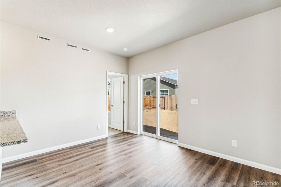 Spacious, unfurnished interior of a new home in Second Creek Farm, Commerce City (Image 11).
