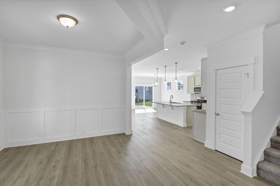 Spacious, unfurnished interior of a new home in Ashton Lakes, Lexington (Image 24).