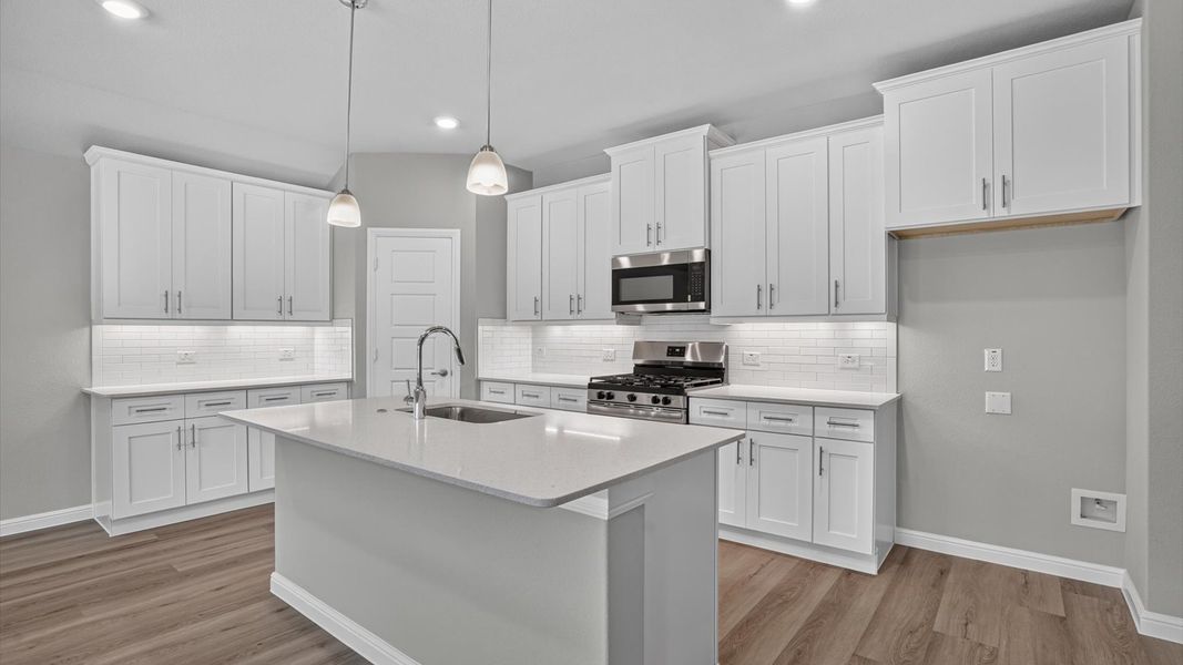 Furnished interior view inside a new home in Sandstone Estates, Granbury (Image 7).