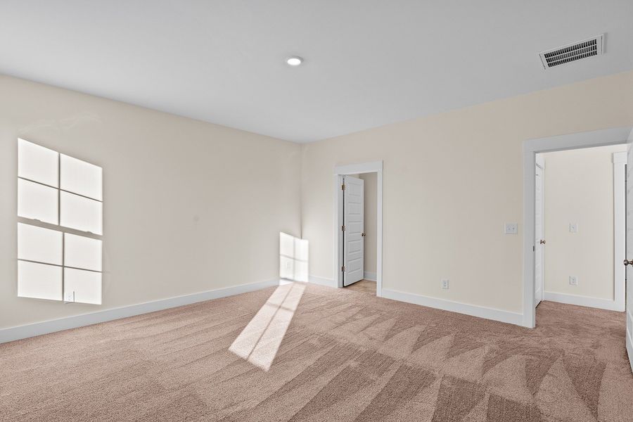 Spacious, unfurnished interior of a new home in Fieldstone, Lexington (Image 32). Spacious, unfurnished interior of a new home in Fieldstone, Lexington (Image 32).