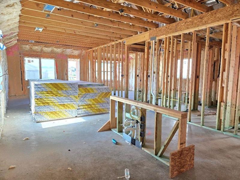 Spacious, unfurnished interior of a new home in Sienna 40', Missouri City (Image 8).