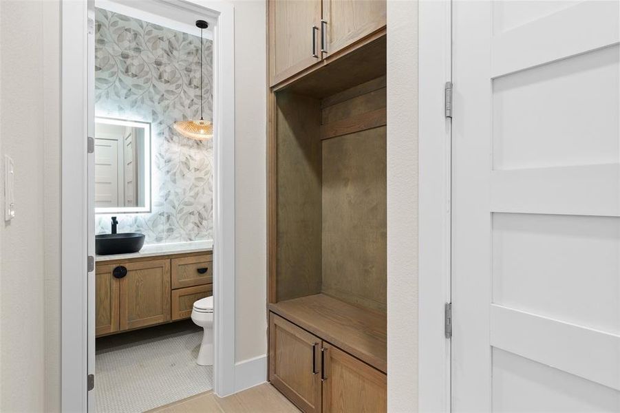 Furnished interior view inside a new home in Pecan Plantation, Granbury (Image 7). Furnished interior view inside a new home in Pecan Plantation, Granbury (Image 7).