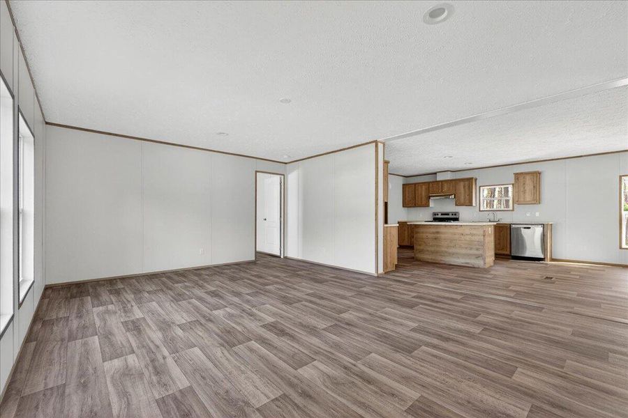 Spacious, unfurnished interior of a new home in , Eutawville (Image 18).