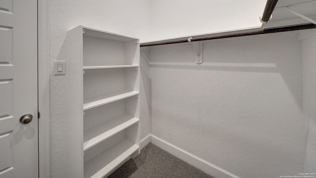 Image 28 of a home in Alsatian Oaks 60'. Image 28 of a home in Alsatian Oaks 60'.