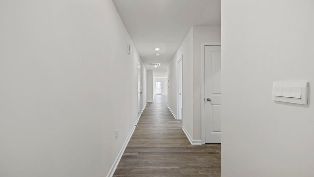 Spacious, unfurnished interior of a new home in Baxter Village, Boiling Springs (Image 11).