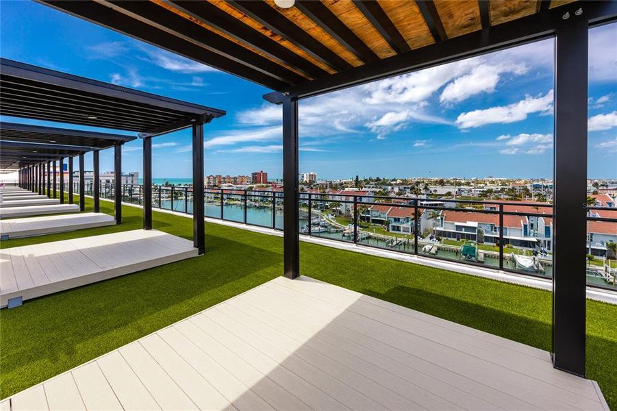 Community amenities in , Madeira Beach (Image 65).