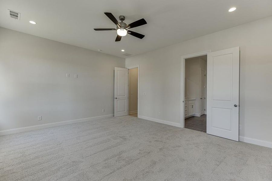 Spacious, unfurnished interior of a new home in , Buford (Image 36).