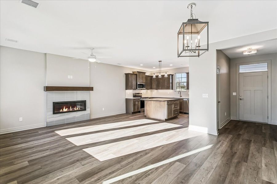 Spacious, unfurnished interior of a new home in The Courtyards at Jacobs Farm, Wichita (Image 17).