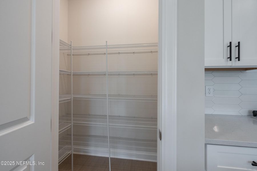 Spacious, unfurnished interior of a new home in Madeira, St. Augustine (Image 23).