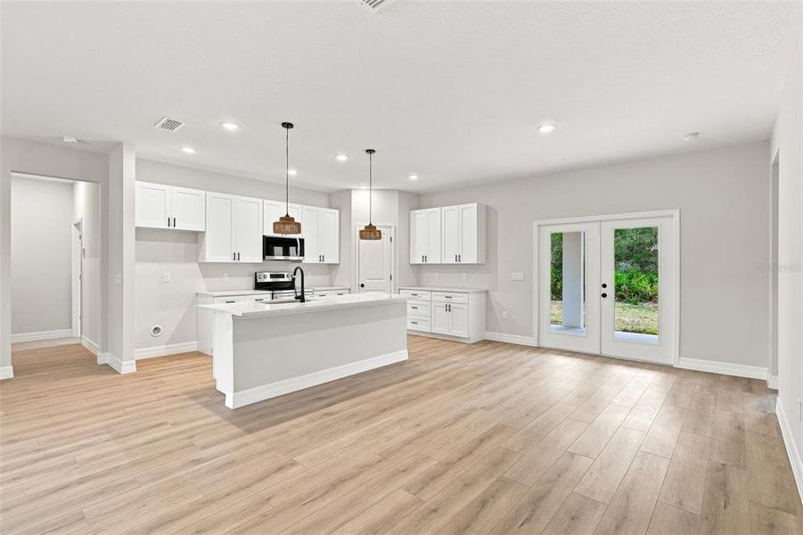Furnished interior view inside a new home in , Eustis (Image 8).