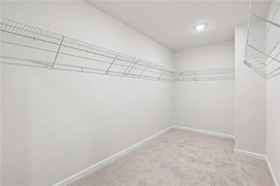 Spacious, unfurnished interior of a new home in The Oaks at Dawson, Dawsonville (Image 19).