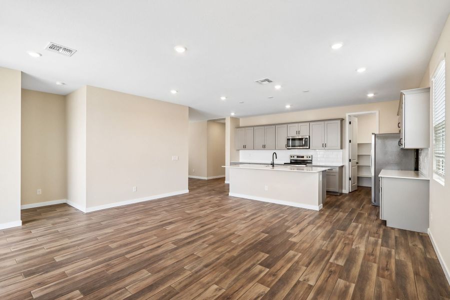 1,747sf New Home in Buckeye, AZ.  - Slide 6