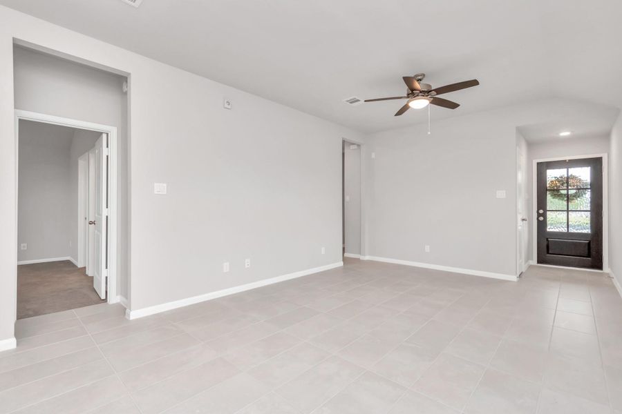 Spacious, unfurnished interior of a new home in Montgomery Ridge: Landmark Collection, Montgomery (Image 20). Spacious, unfurnished interior of a new home in Montgomery Ridge: Landmark Collection, Montgomery (Image 20).