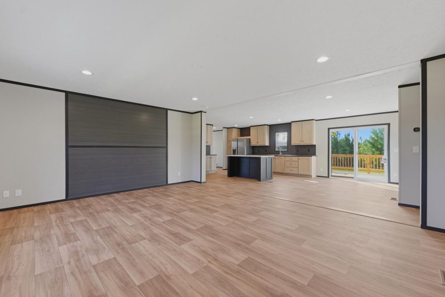Spacious, unfurnished interior of a new home in , Cross (Image 14).