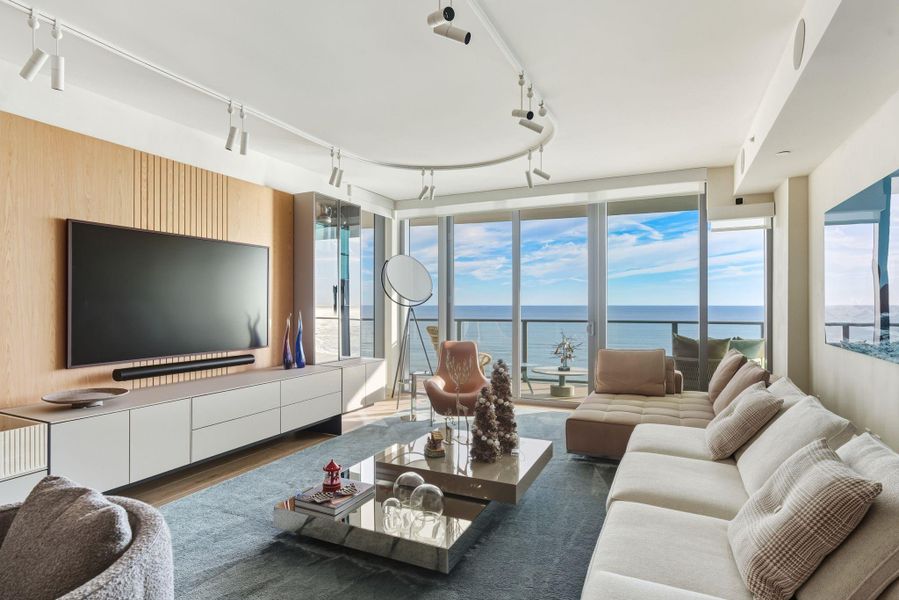 Furnished interior view inside a new home in , Pompano Beach (Image 44). Furnished interior view inside a new home in , Pompano Beach (Image 44).