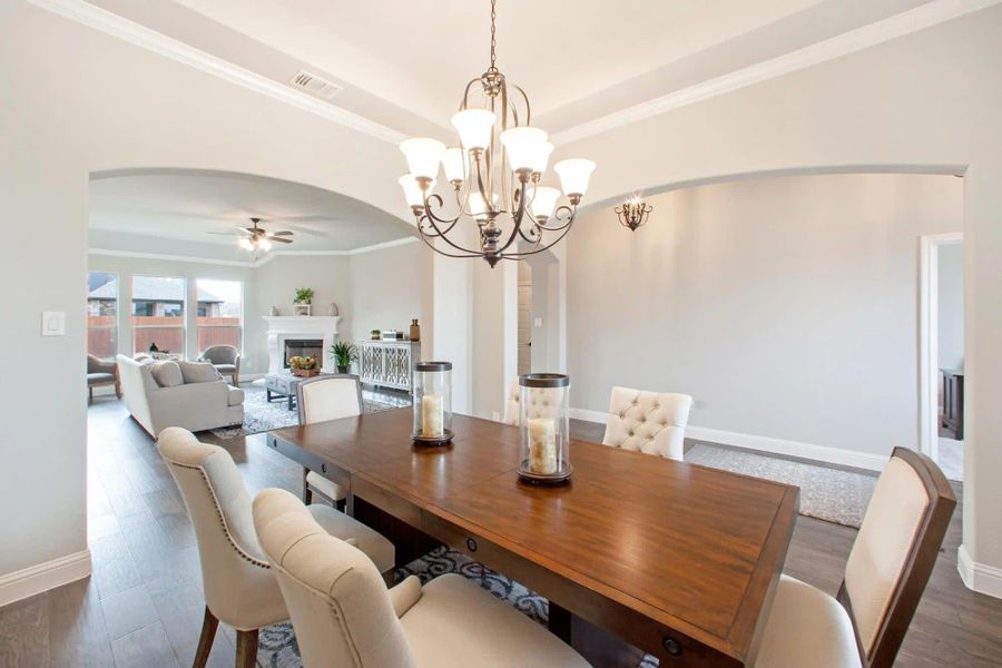 Dining Room | Concept 2555 at Massey Meadows in Midlothian, TX by Landsea Homes