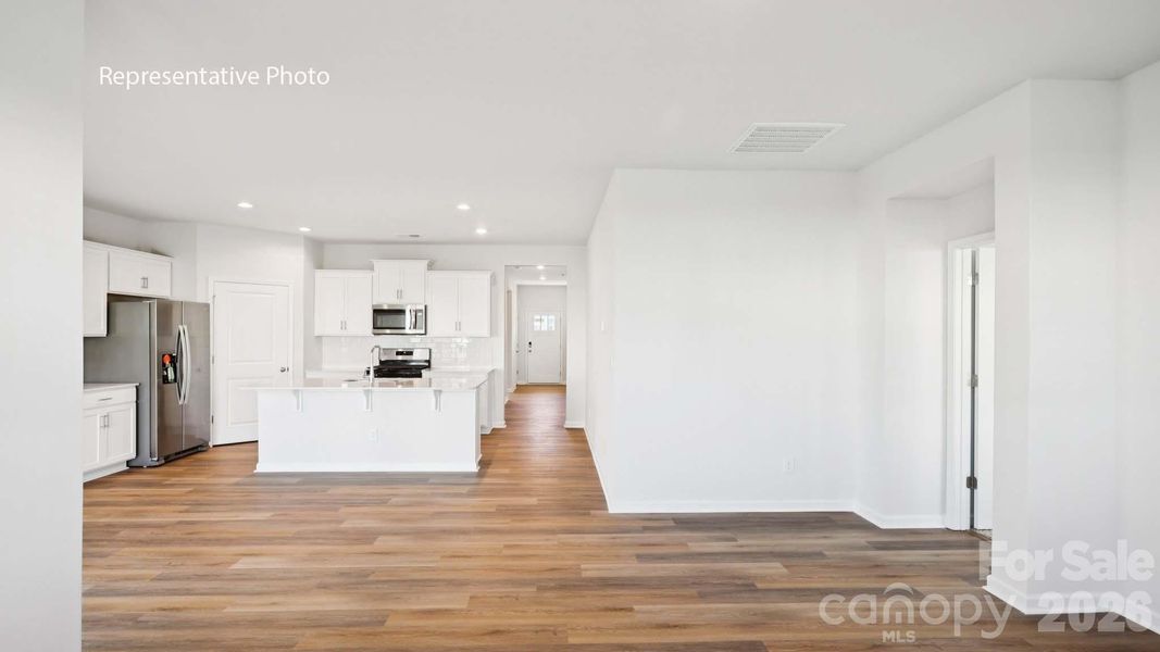 Spacious, unfurnished interior of a new home in The Hamptons at Hickory, Hickory (Image 19).