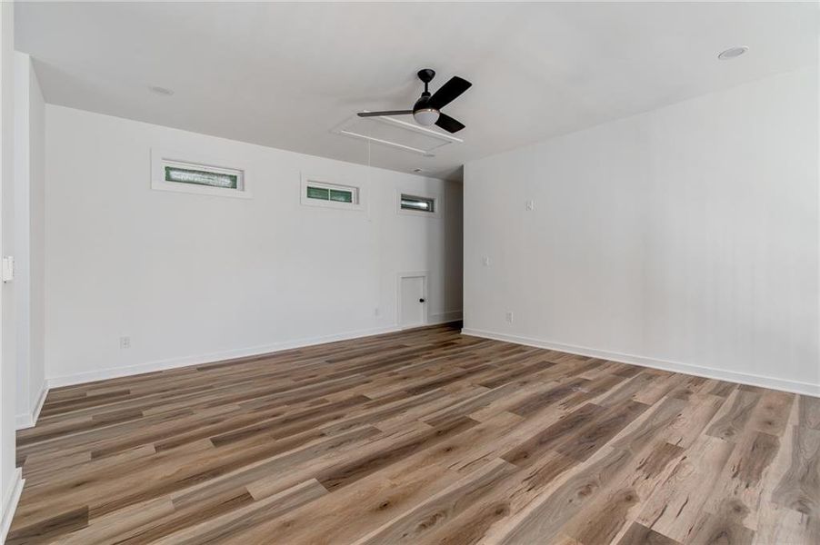 Spacious, unfurnished interior of a new home in , Gainesville (Image 32).