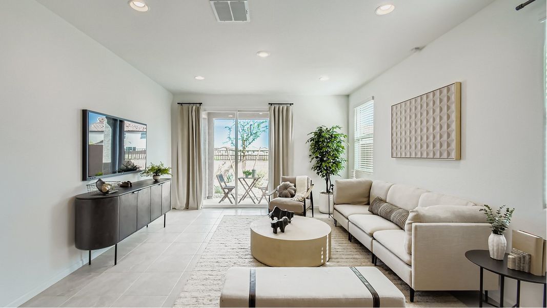 3078 Solana Great 4of5 Base2