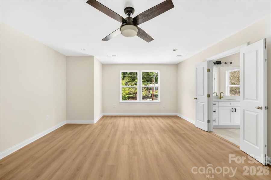 Spacious, unfurnished interior of a new home in , Charlotte (Image 16).