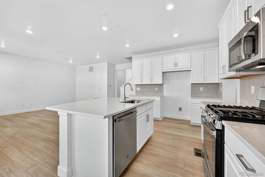 16507 W 92nd Place ~ Ready Now