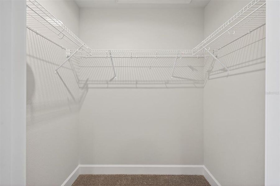 Spacious, unfurnished interior of a new home in Hill Country Estates, Dade City (Image 40).