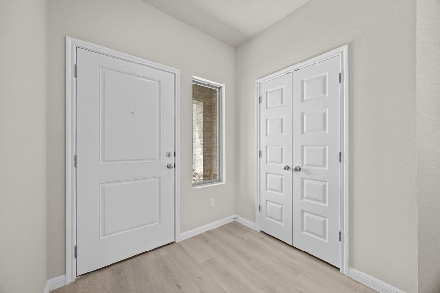 Spacious, unfurnished interior of a new home in Trinity Ranch, Elgin (Image 23). Spacious, unfurnished interior of a new home in Trinity Ranch, Elgin (Image 23).
