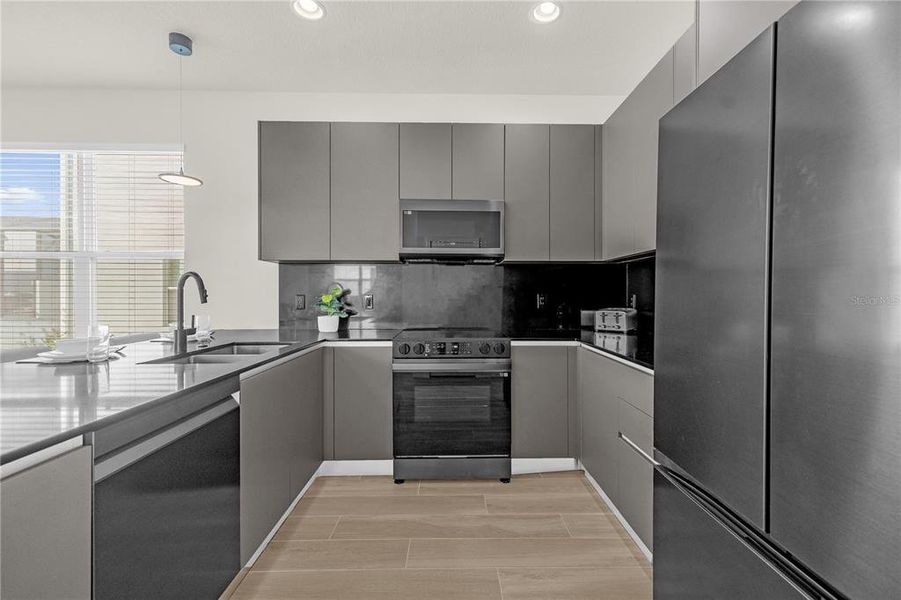 Furnished interior view inside a new home in , Clermont (Image 29).