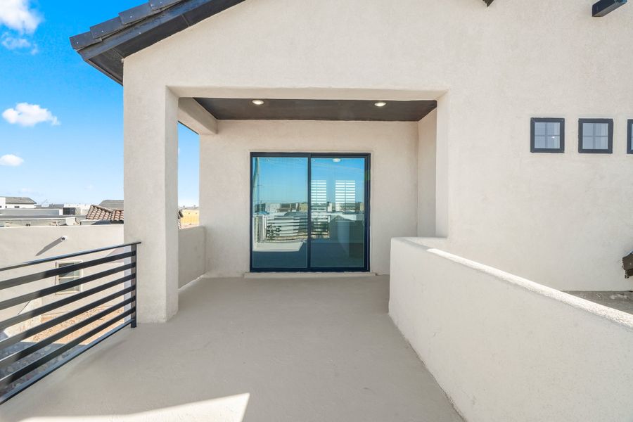 Representative exterior details of a home built from the Pine Hurst by LEH. Homes in Emerald Estates, El Paso (Image 30). Representative exterior details of a home built from the Pine Hurst by LEH. Homes in Emerald Estates, El Paso (Image 30).