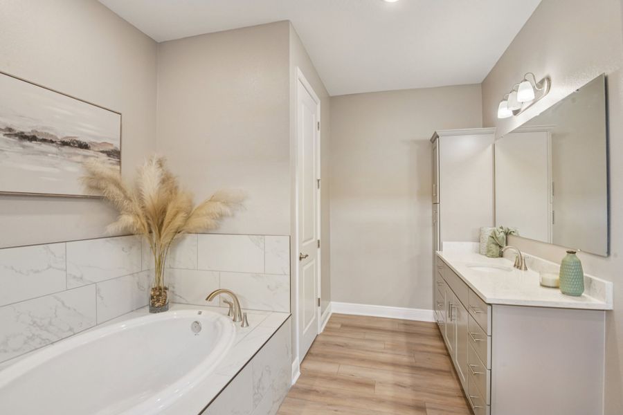 Representative furnished interior of a home built from the Livorno by Maronda Homes in Royal Highlands, Weeki Wachee (Image 24).