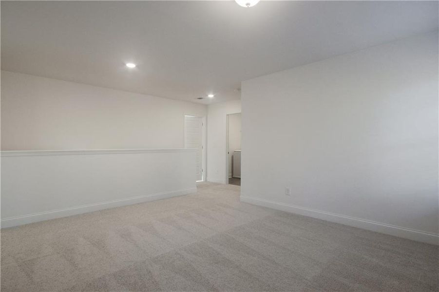 Spacious, unfurnished interior of a new home in Highland Park, Stonecrest (Image 16).