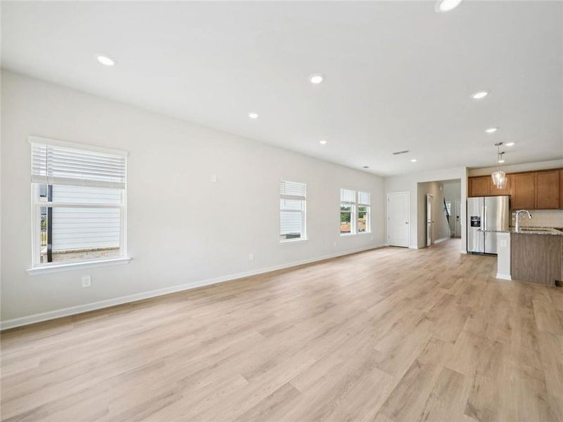 Spacious, unfurnished interior of a new home in Martin Springs - Reserve Series, Lawrenceville (Image 14).