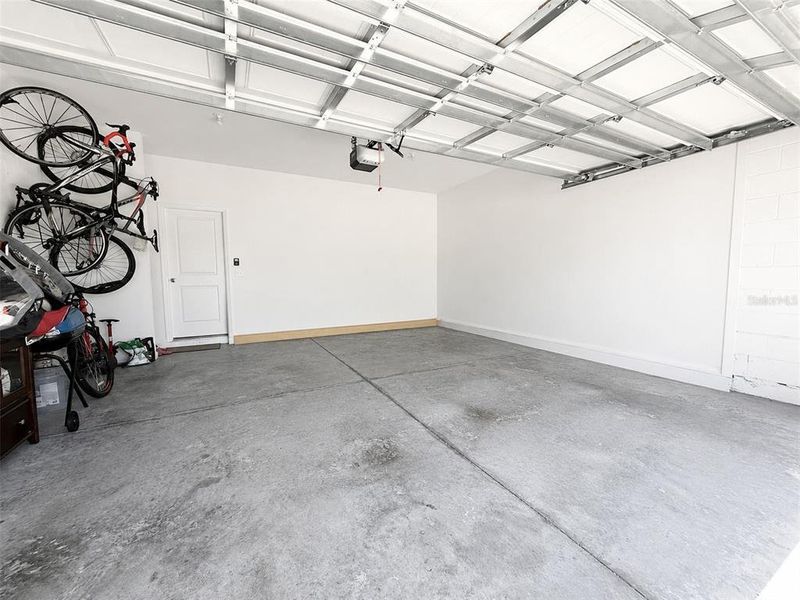 Spacious, unfurnished interior of a new home in , Groveland (Image 21).
