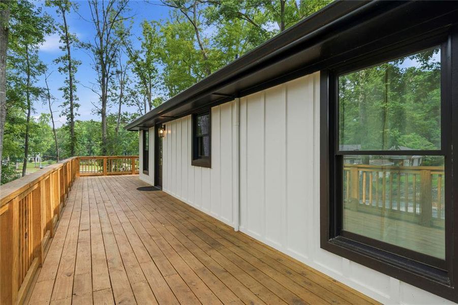 Exterior details and patio area of a home in , Eatonton (Image 19).