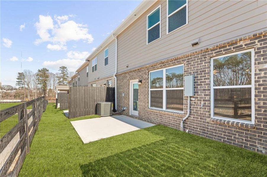 Exterior details and patio area of a home in Porter Reserve, Decatur (Image 3).